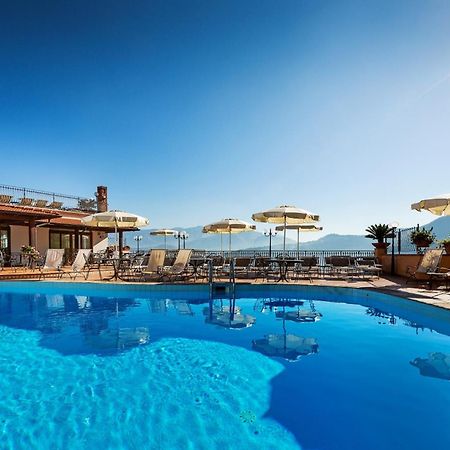 Hotel La Vue D'Or Sorrento Bagian luar foto