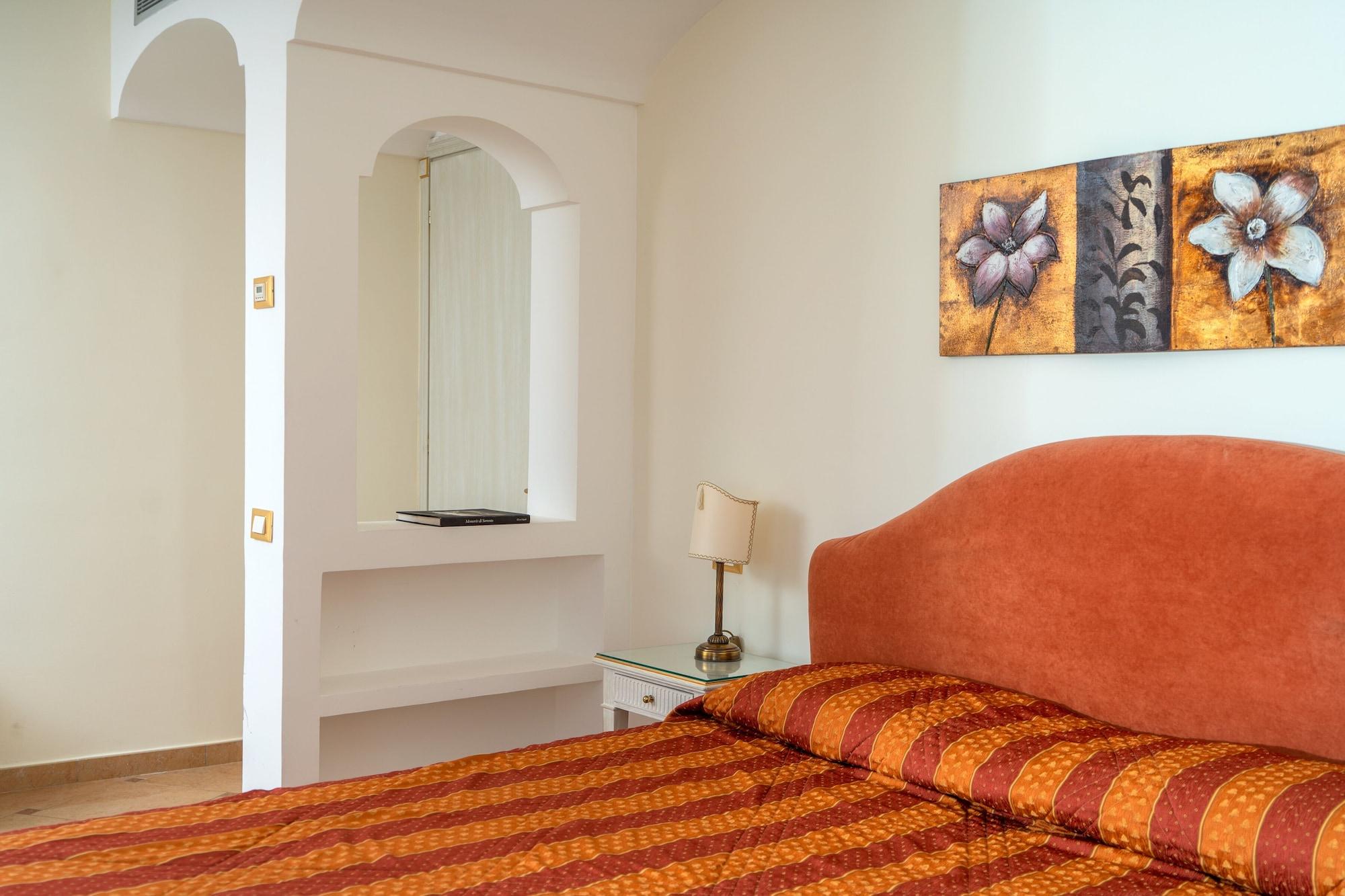 Hotel La Vue D'Or Sorrento Bagian luar foto