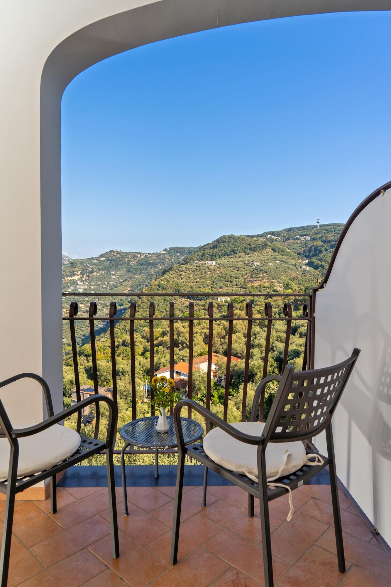 Hotel La Vue D'Or Sorrento Bagian luar foto