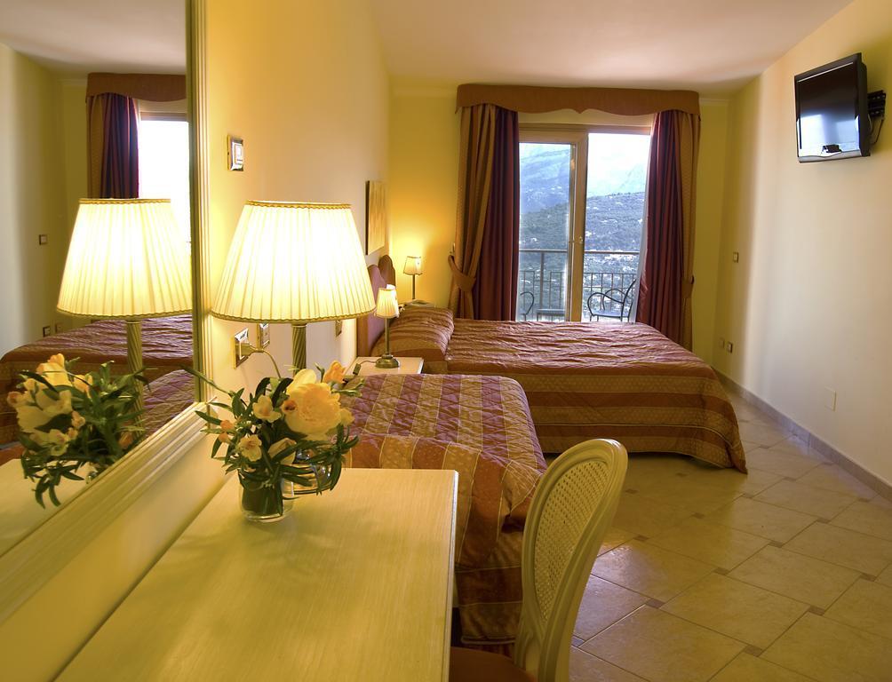 Hotel La Vue D'Or Sorrento Bagian luar foto